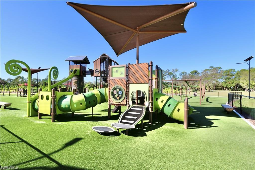 TRAILS EDGE - Residential Lease