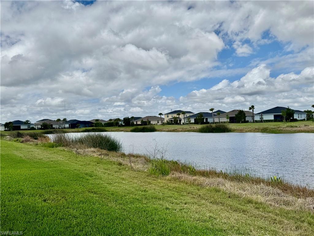 TRAILS EDGE - Residential Lease