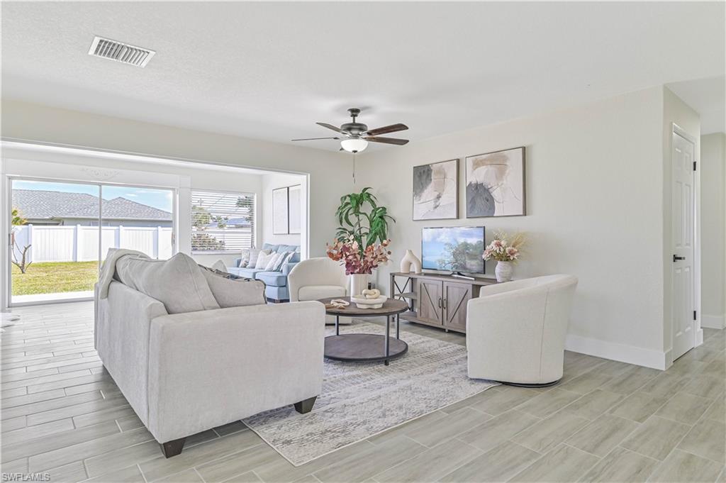 CAPE CORAL - Residential