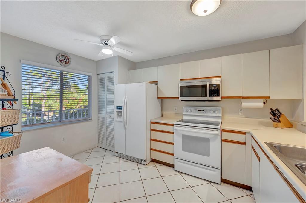 NAPLES SANDPIPER BAY CLUB - Residential