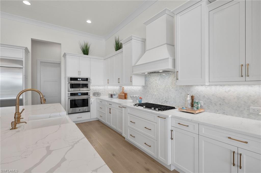 ISLES OF COLLIER PRESERVE - Residential