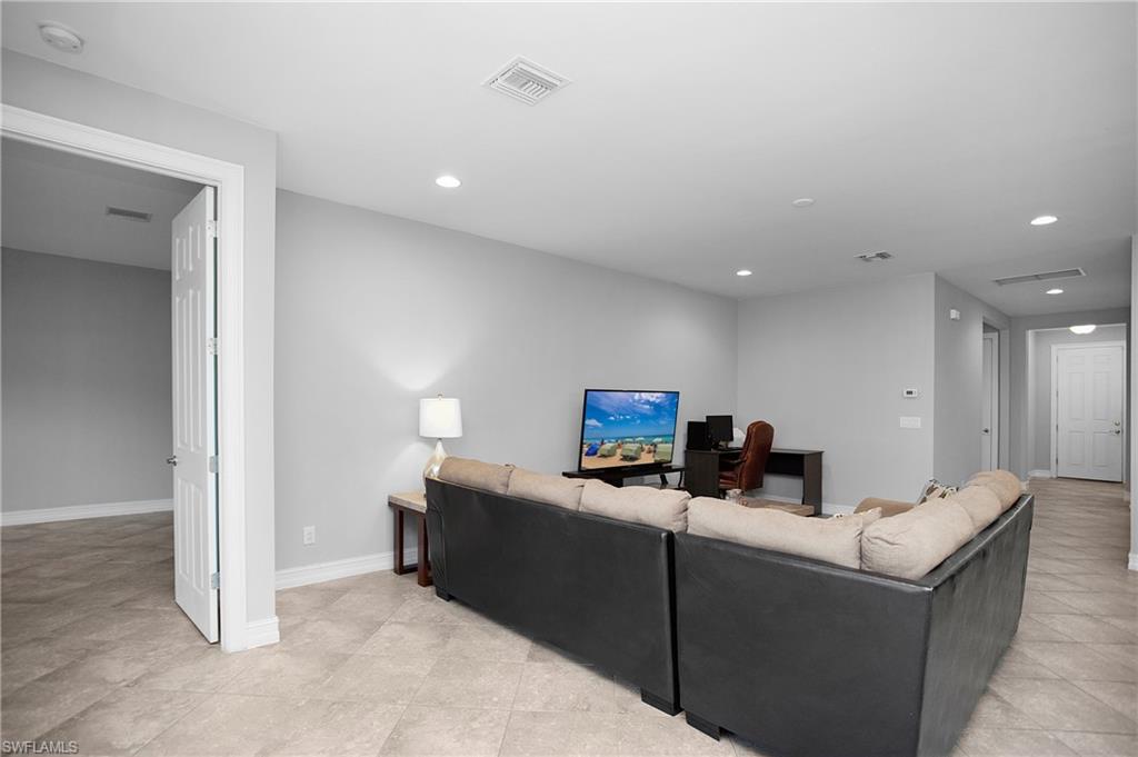 TUSCANY POINTE - Residential