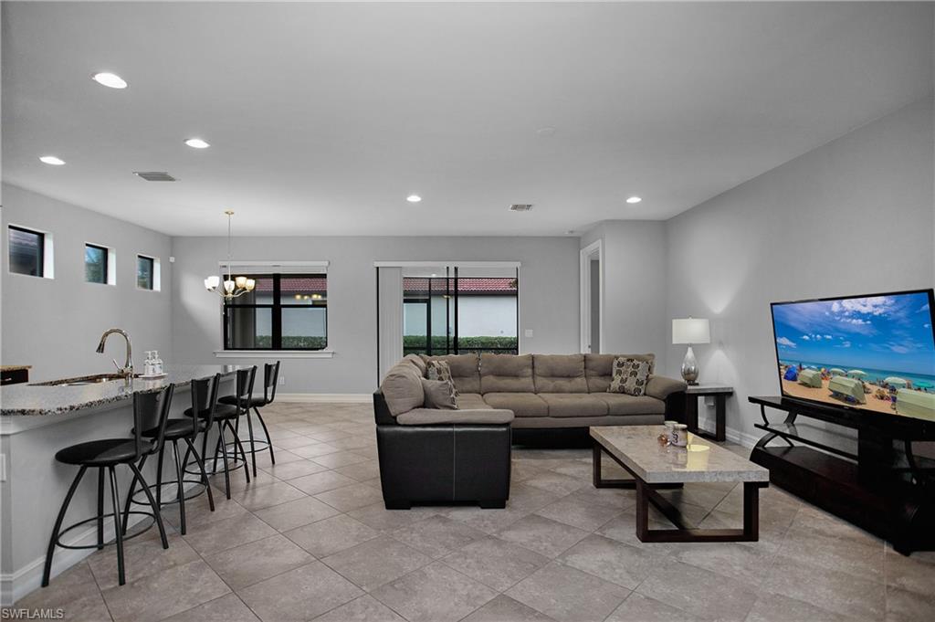 TUSCANY POINTE - Residential