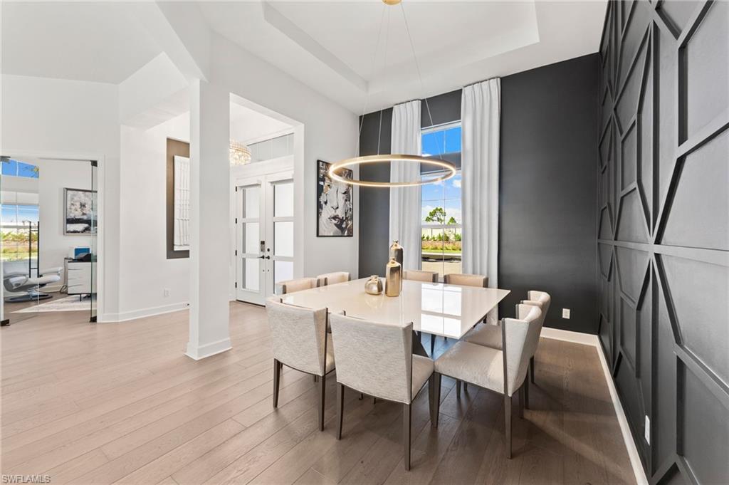 ESPLANADE LAKE CLUB - Residential