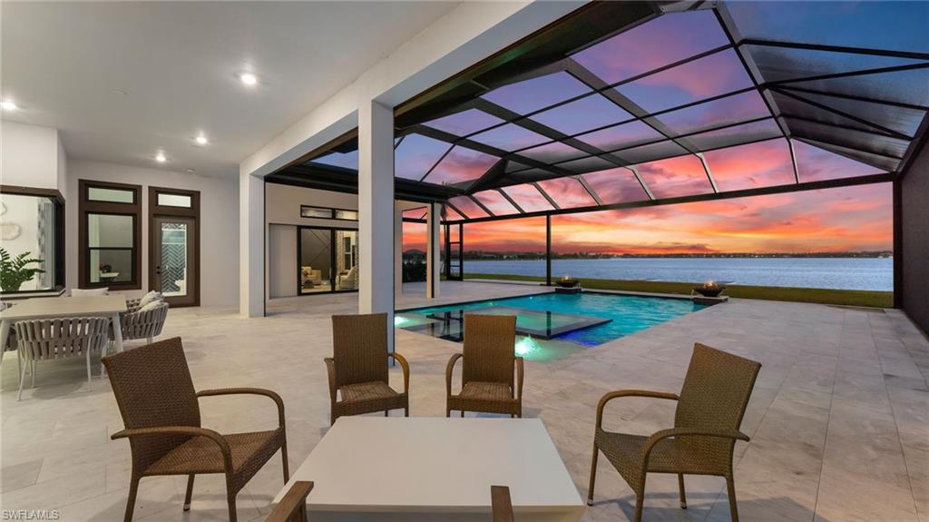 ESPLANADE LAKE CLUB - Residential