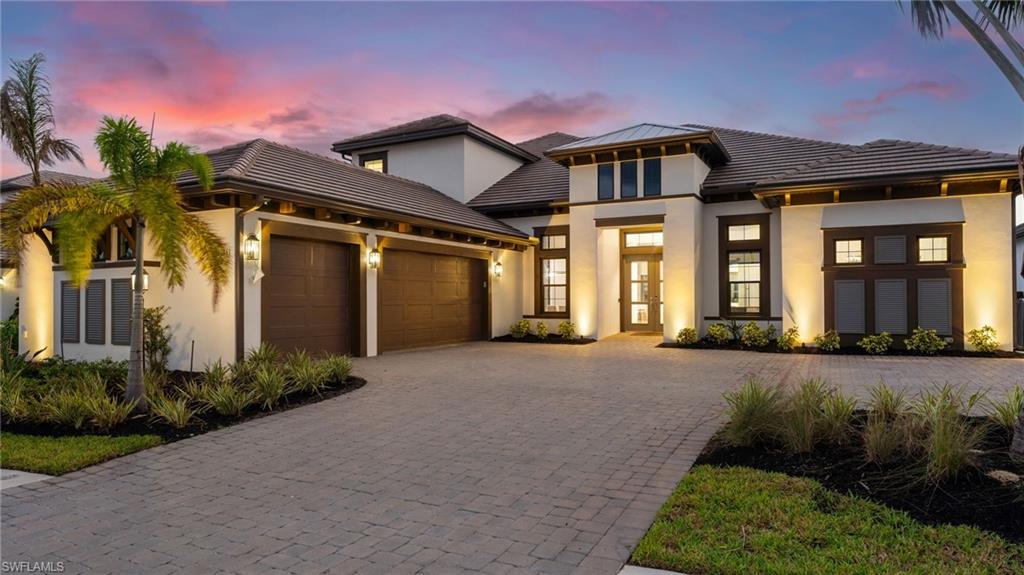 ESPLANADE LAKE CLUB - Residential