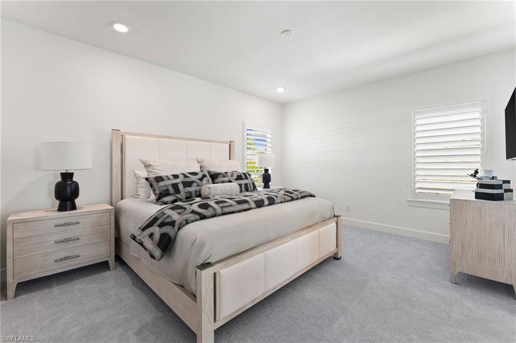 ESPLANADE LAKE CLUB - Residential