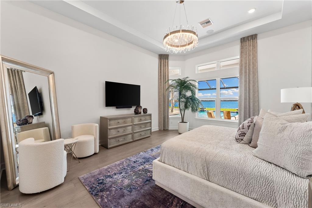 ESPLANADE LAKE CLUB - Residential