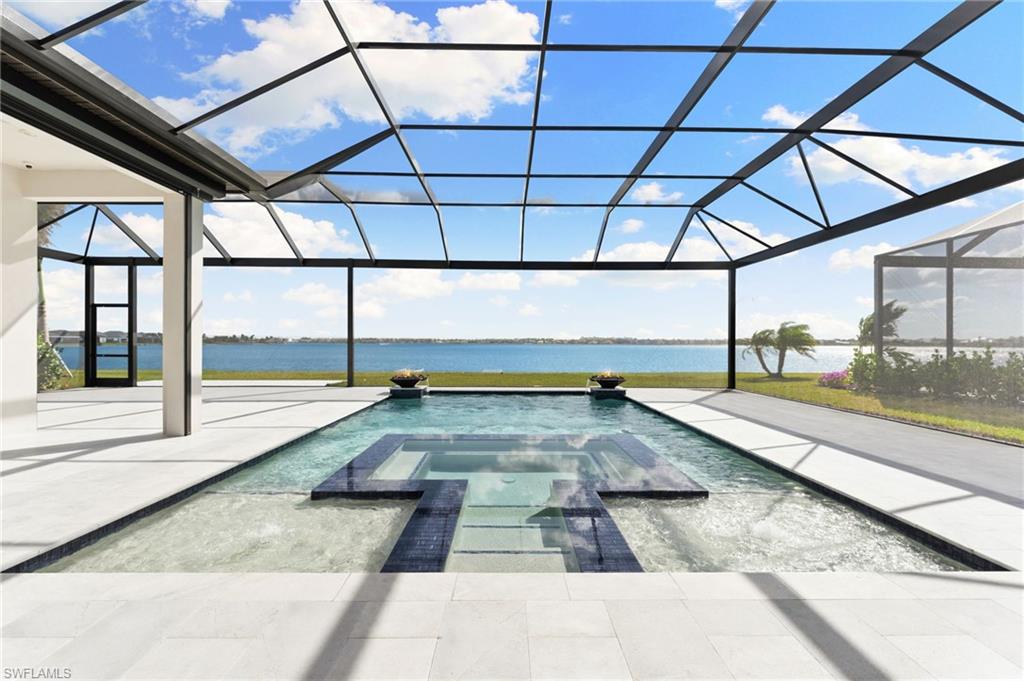 ESPLANADE LAKE CLUB - Residential