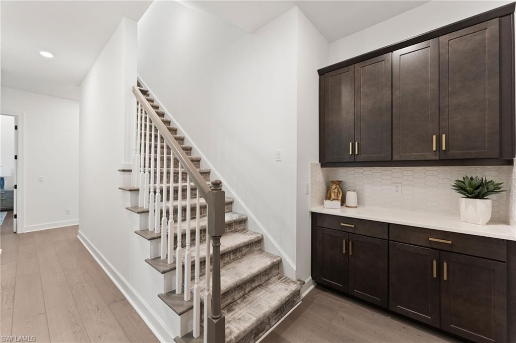 ESPLANADE LAKE CLUB - Residential