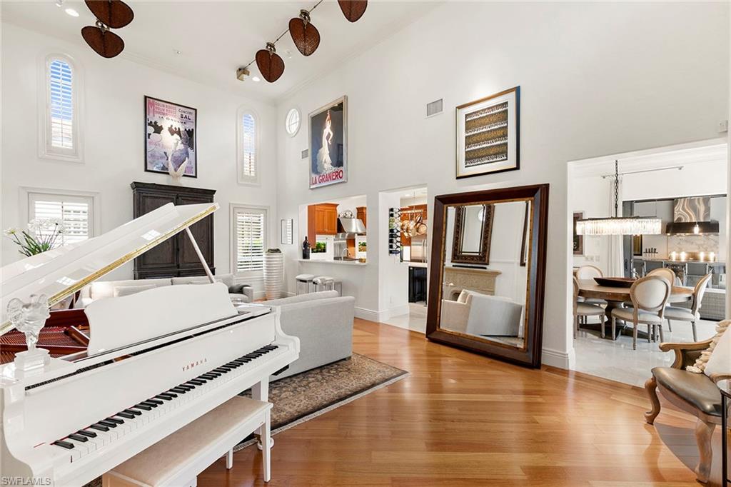 SERAFINA AT TIBURON - Residential