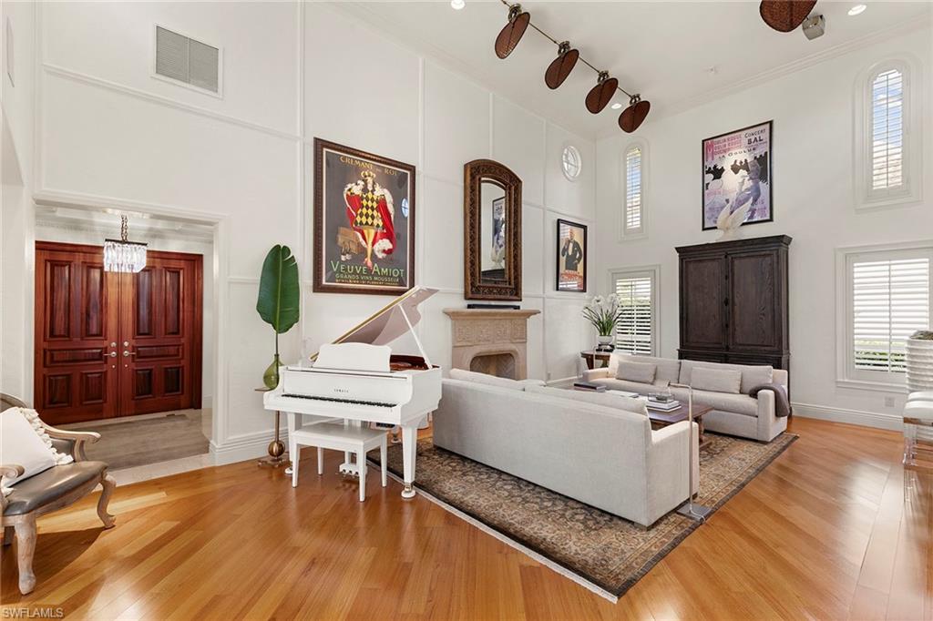 SERAFINA AT TIBURON - Residential