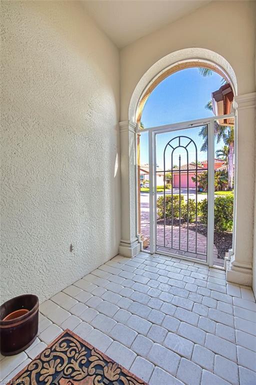 CASA DEL LAGO - Residential