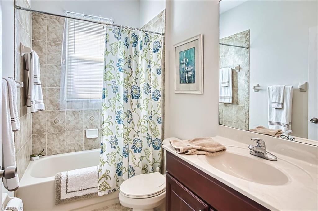 CASA DEL LAGO - Residential