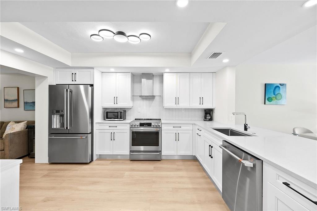 HYDE PARK - Residential