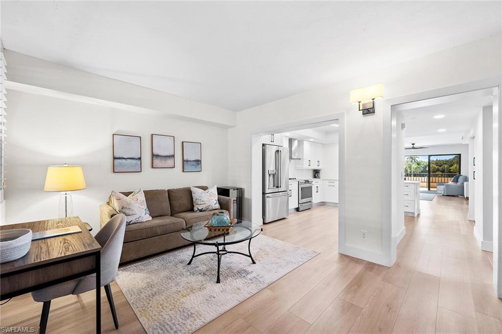 HYDE PARK - Residential