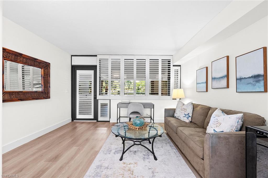 HYDE PARK - Residential