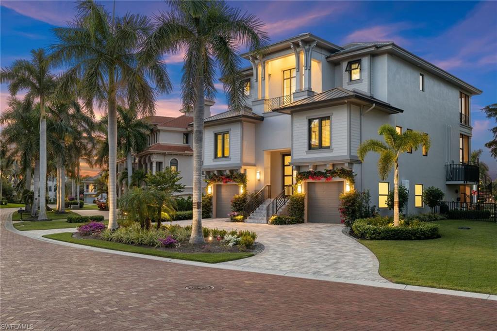 211 San Mateo DR