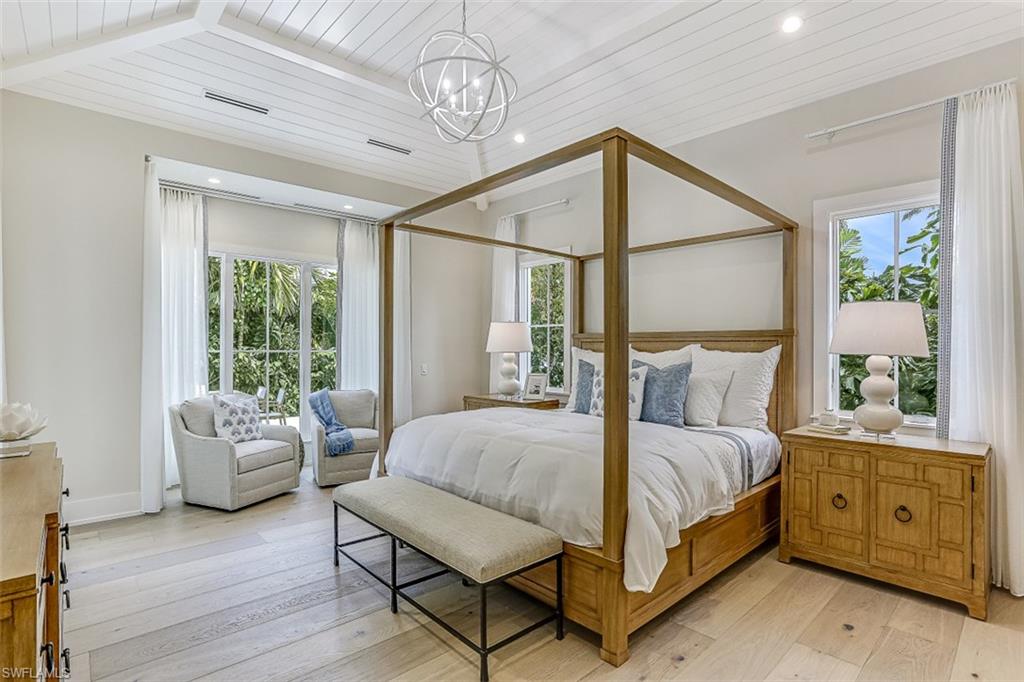 OLDE NAPLES - Residential