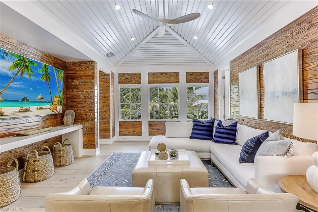 OLDE NAPLES - Residential