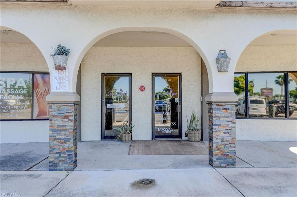 1404 Del Prado BLVD S 100 & 105