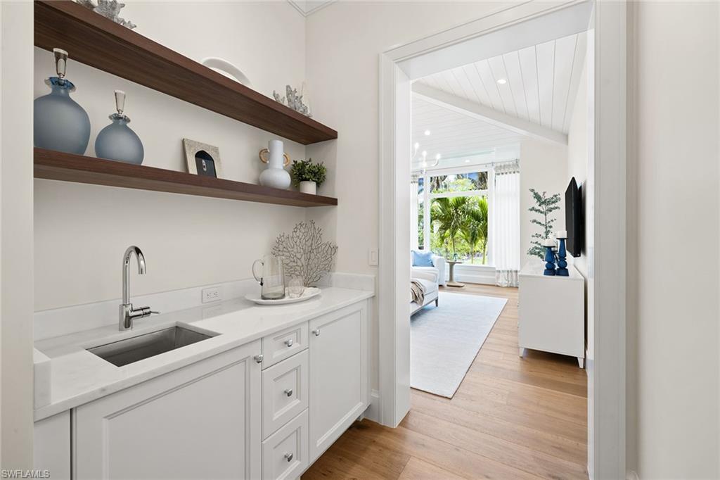 SABRE CAY - Residential