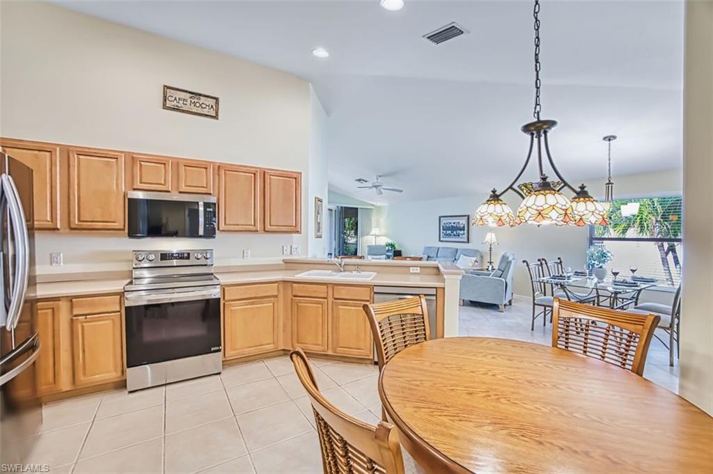 GARDEN LAKES - Residential