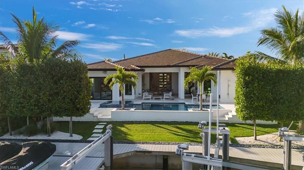 GOLDEN SHORES - Residential