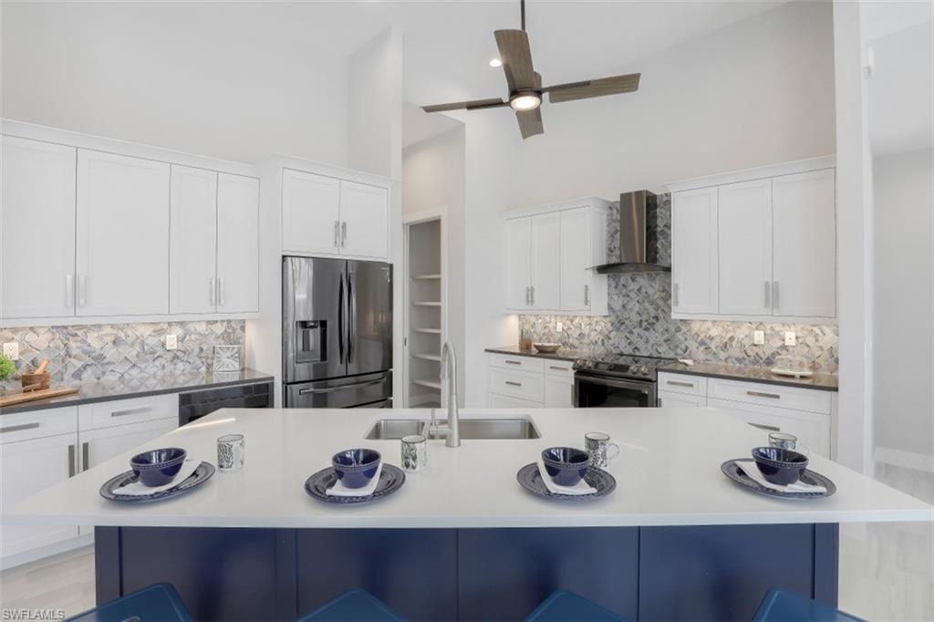 MARCO ISLAND - Residential