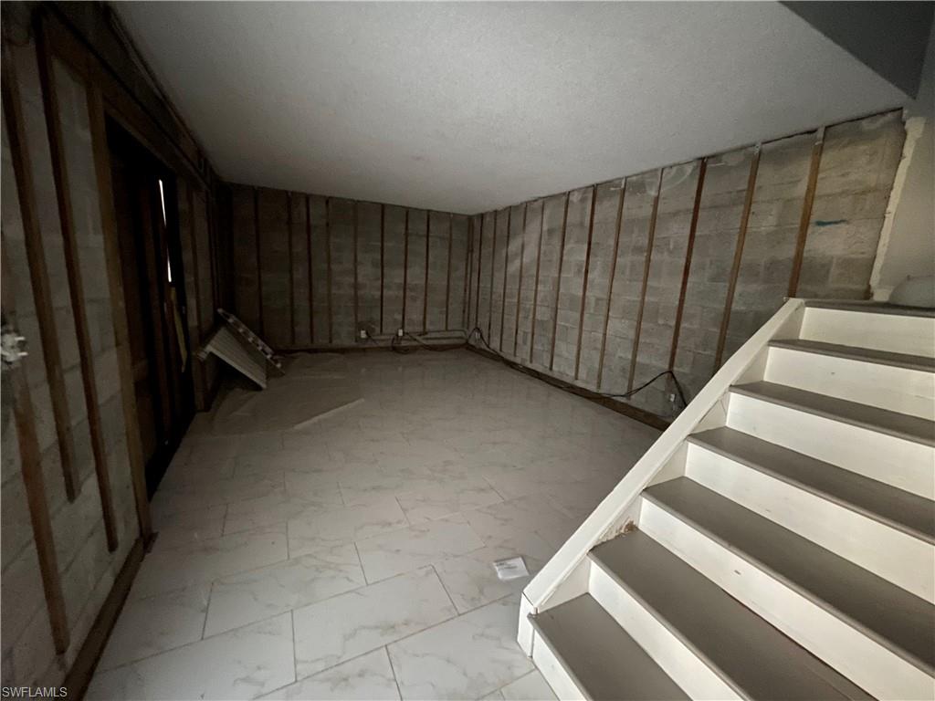 NEWPORT GLEN - Residential