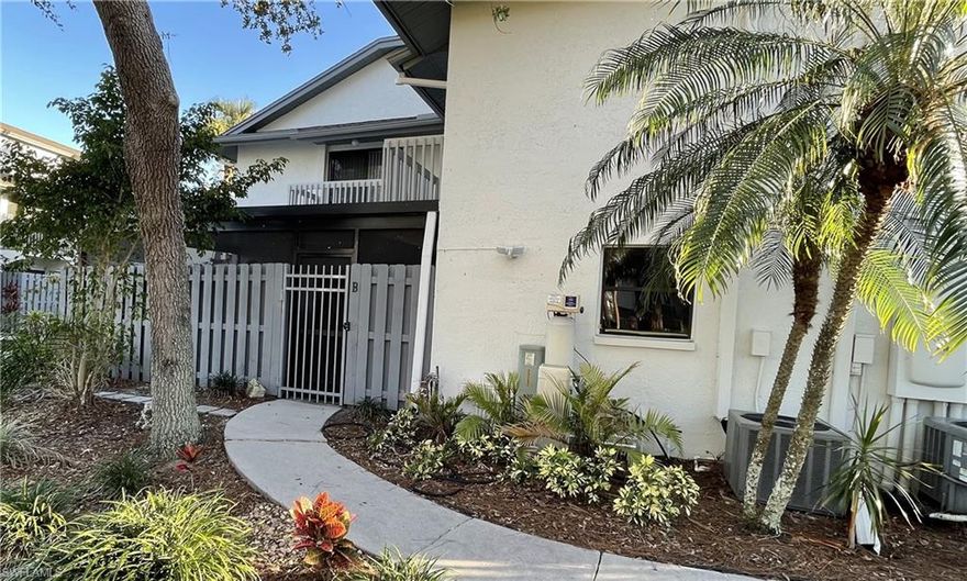 This townhouse is in Newport Glen. A quiet community with mature trees that provide shade while walking about.  With only 6 units per building and lots of green space, there are pleasant views everywhere including spouting fountains in the ponds, a crystal clear swimming pool and spa, as well as a dog and walking path.  This townhouse has a very peaceful view of the grounds from the screened and covered lanai. The 2nd floor is remodeled and comes furnished (upstairs) and includes patio furniture.   Tennis, pickleball, shuffleboard and community gatherings.  Close to shopping, restaurants and 10 minutes from the airport.