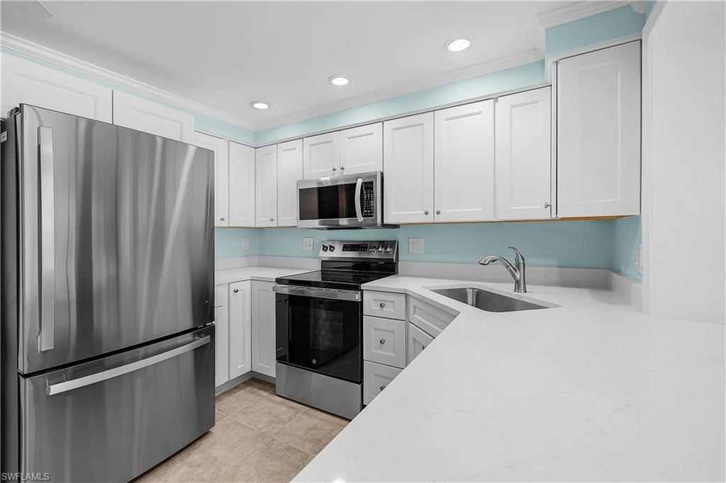 KNIGHTS BOKEELIA ISLE - Residential