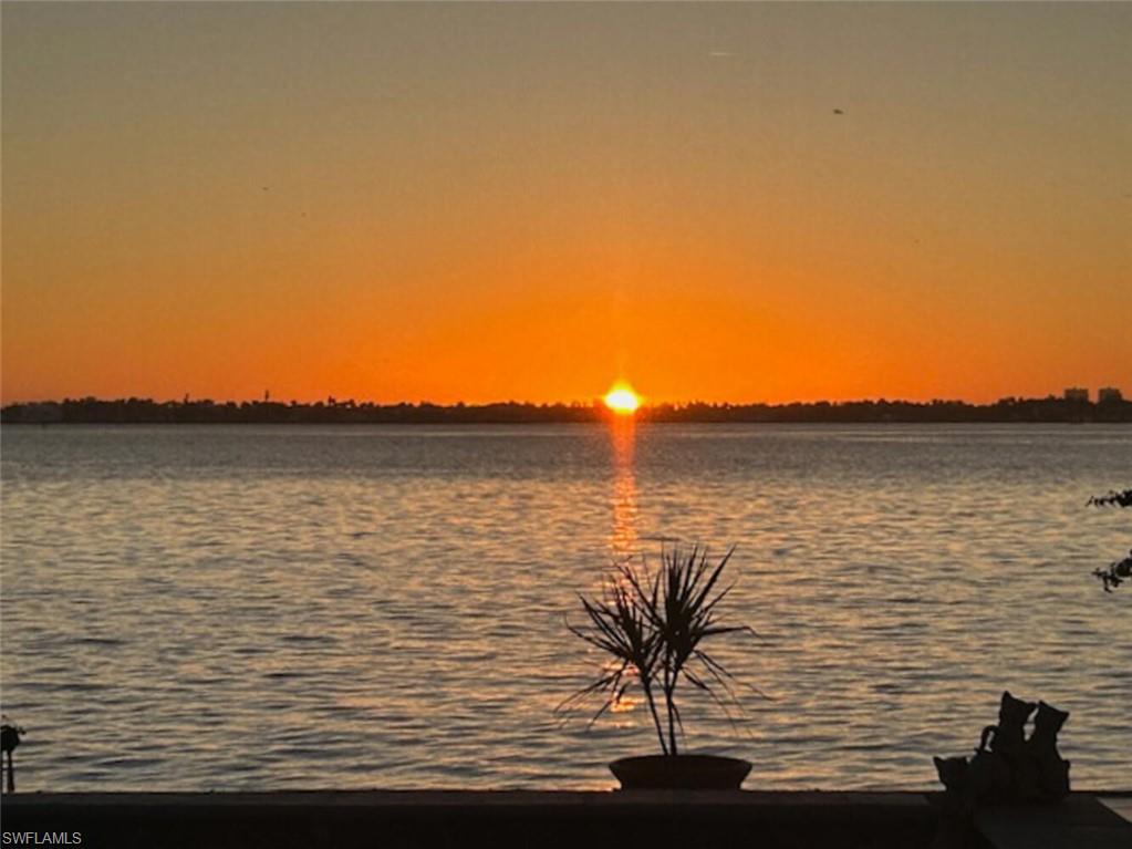 YACHT CLUB - Residential