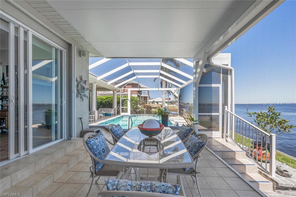 YACHT CLUB - Residential