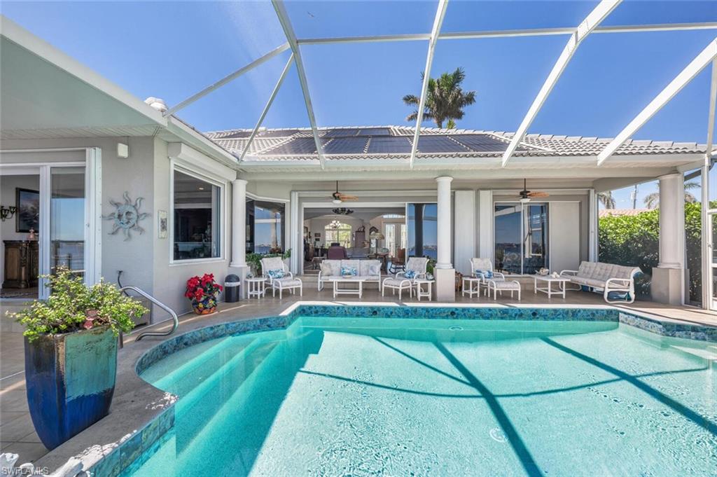 YACHT CLUB - Residential