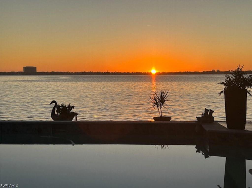 YACHT CLUB - Residential