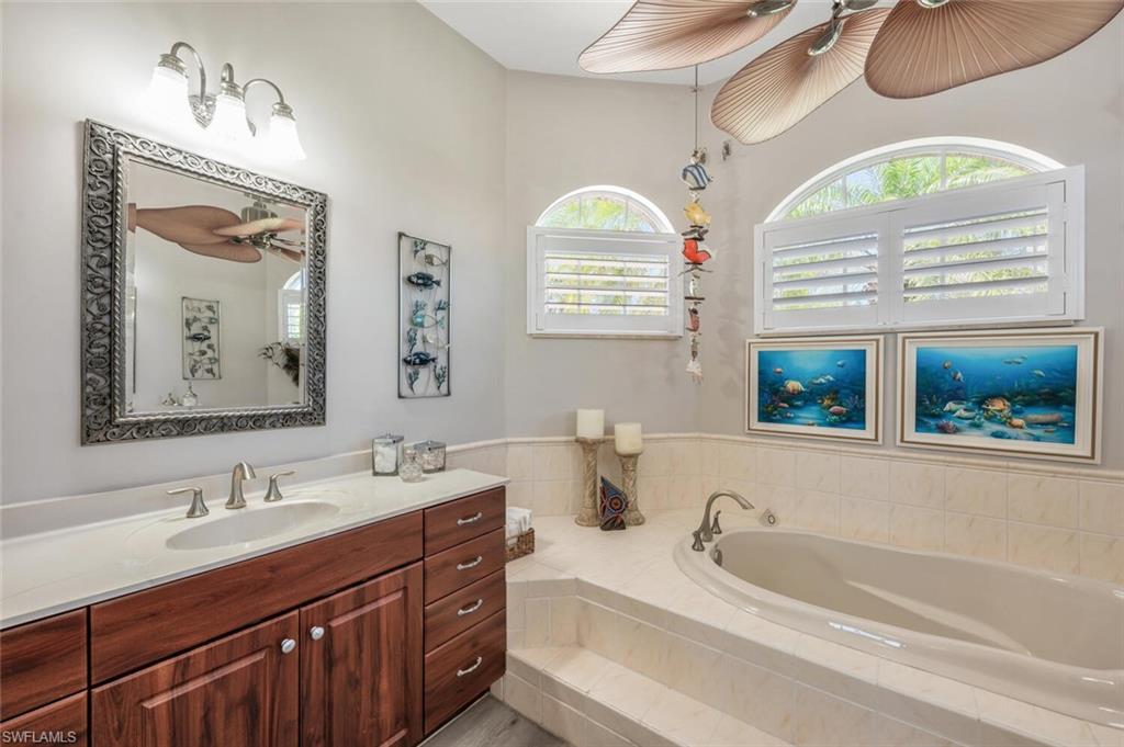 YACHT CLUB - Residential