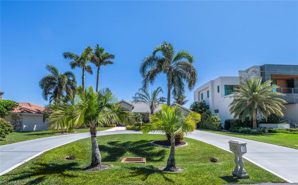 YACHT CLUB - Residential