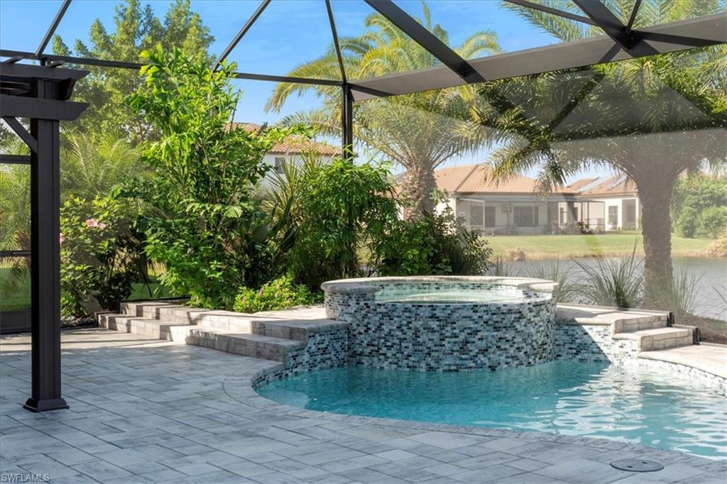 MAPLE RIDGE - Residential