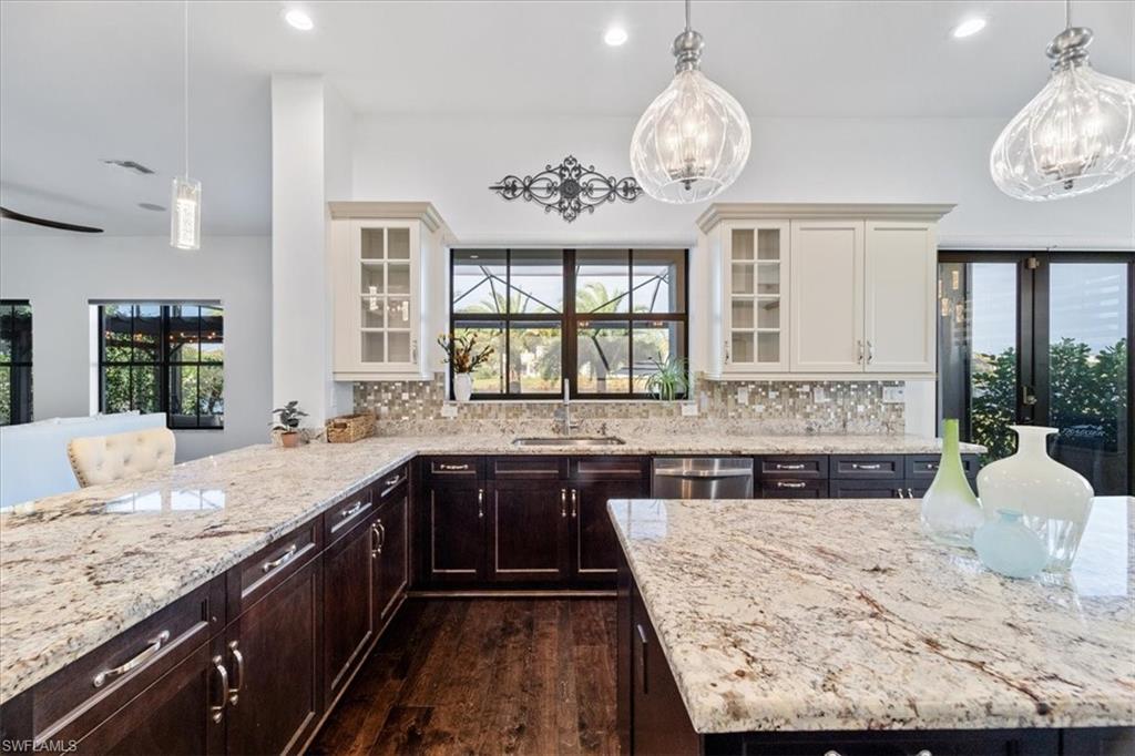 MAPLE RIDGE - Residential