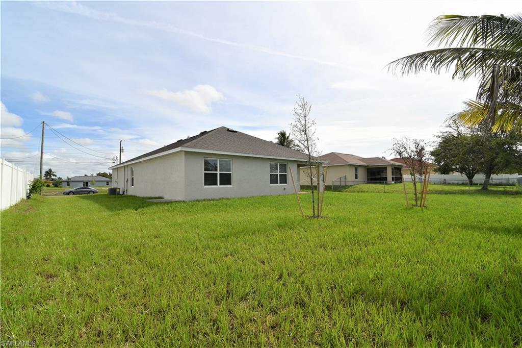 CAPE CORAL - Residential