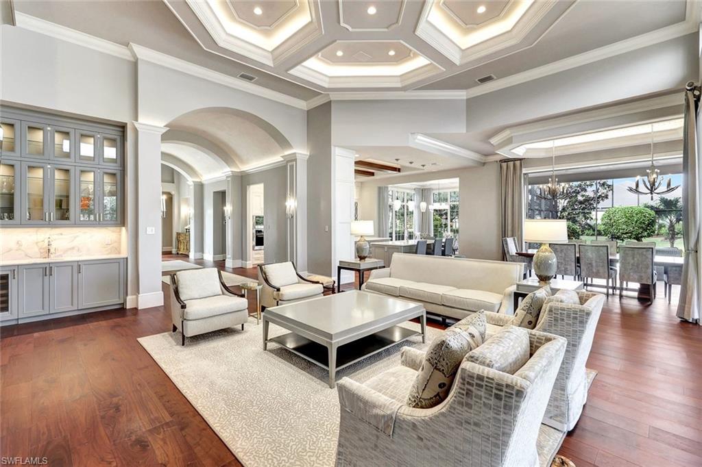 BAY WOODS - Residential