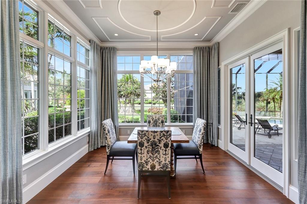 BAY WOODS - Residential