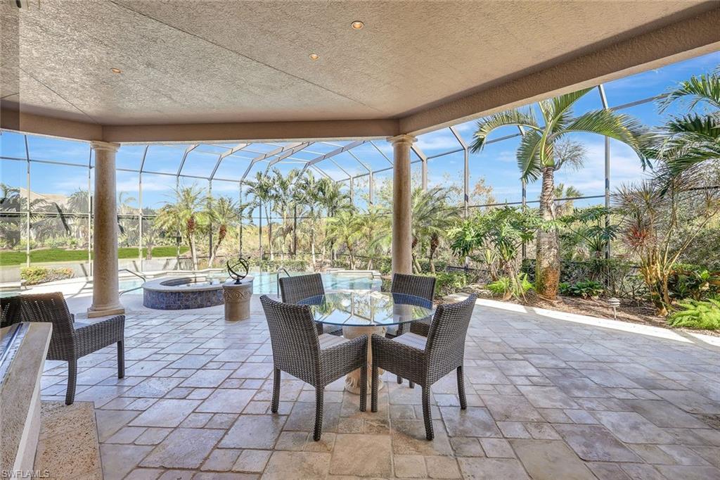 BAY WOODS - Residential