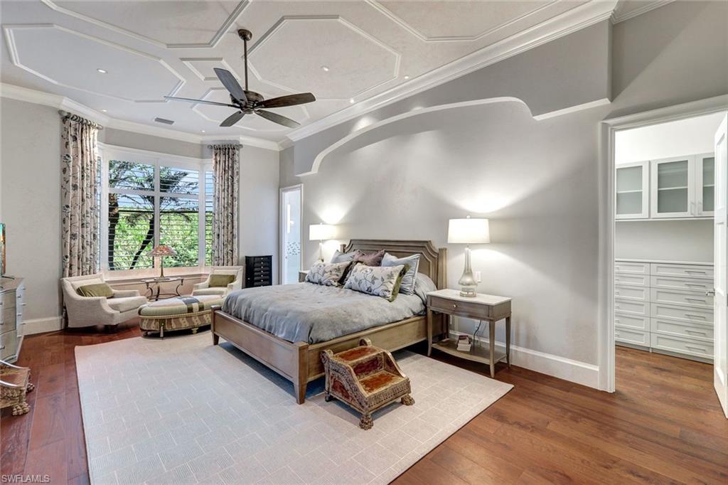 BAY WOODS - Residential