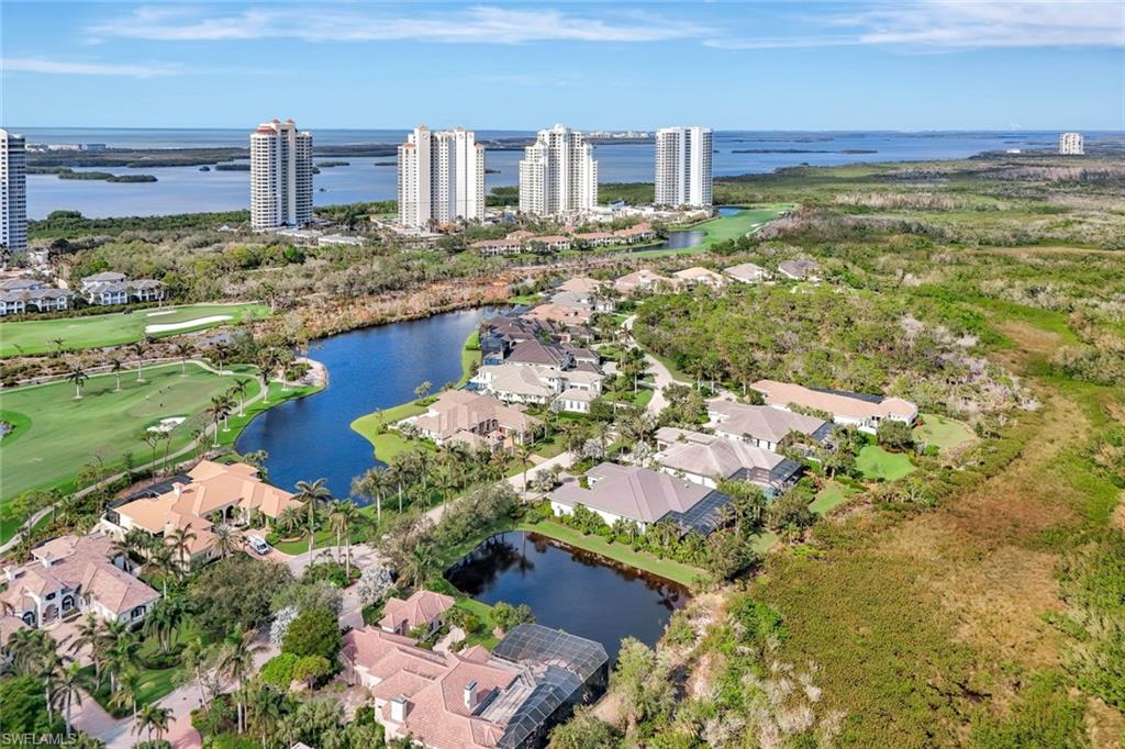 BAY WOODS - Residential