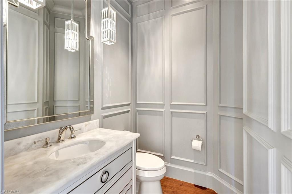 BAY WOODS - Residential