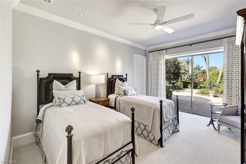 BAY WOODS - Residential