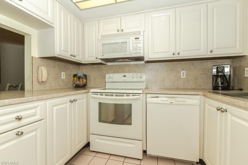 RIVIERA COLONY GOLF ESTATES - Residential