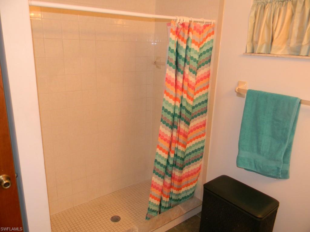 SAN CARLOS PARK - Residential